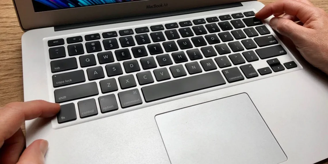 Delete Photos on Mac