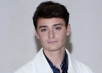 Noah Schnapp : Biography Net Worth Family Religion Personal Life Career Popularity
