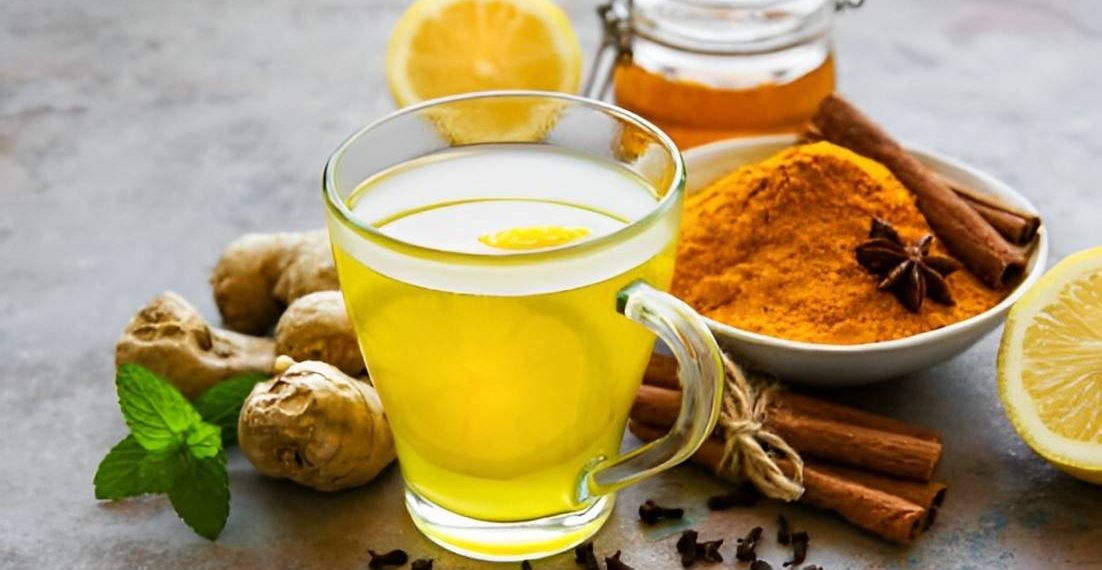 Wellhealthorganic.com : health benefits of turmeric tea