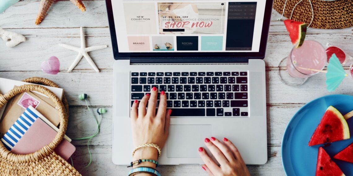 Luuxly.com: Elevate Your Lifestyle with the Best in Online Luxury Shopping