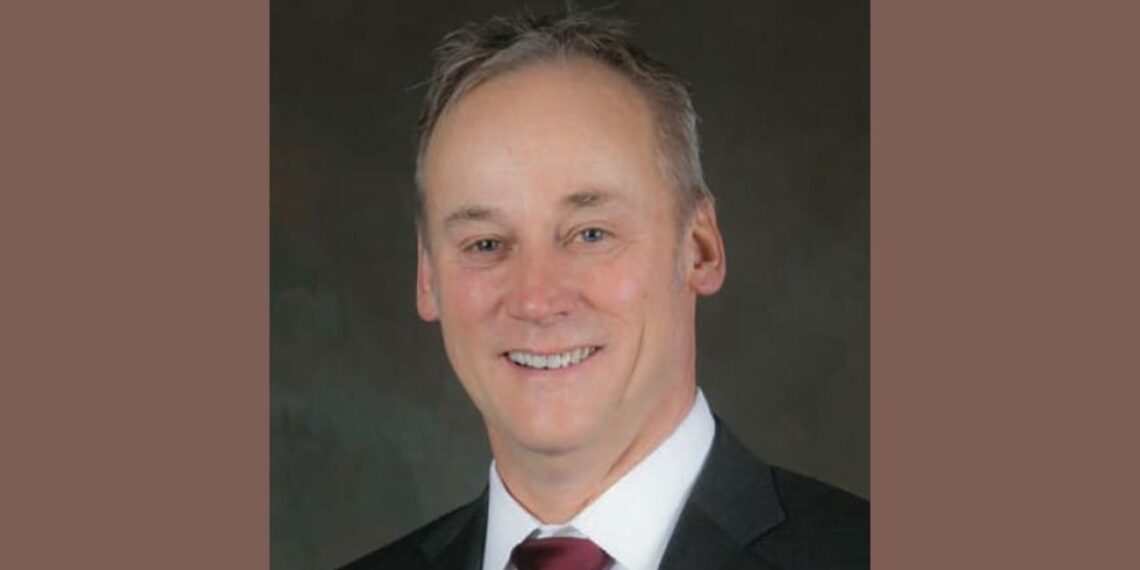 Hank Adams Kiewit: Leading Construction and Engineering at Kiewit