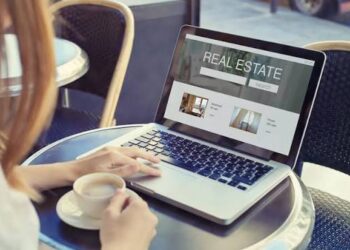 Digital Real Estate Investment: Buying and Selling Websites for Profit